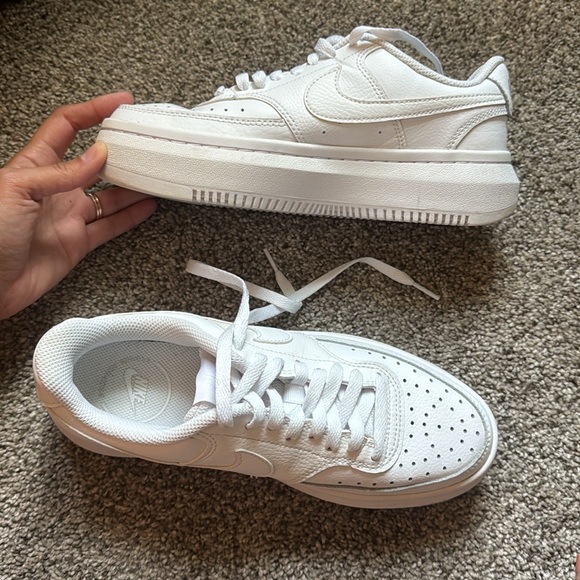 Nike’s - Picture 6 of 8